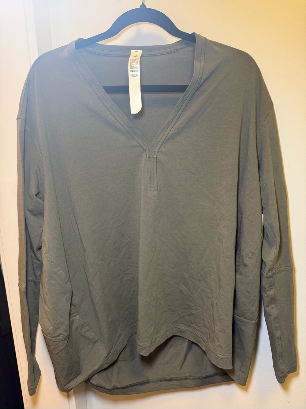 Lululemon- Back in Action- Women's V-Neck Lightweight Long-Sleeve Top - Olive
